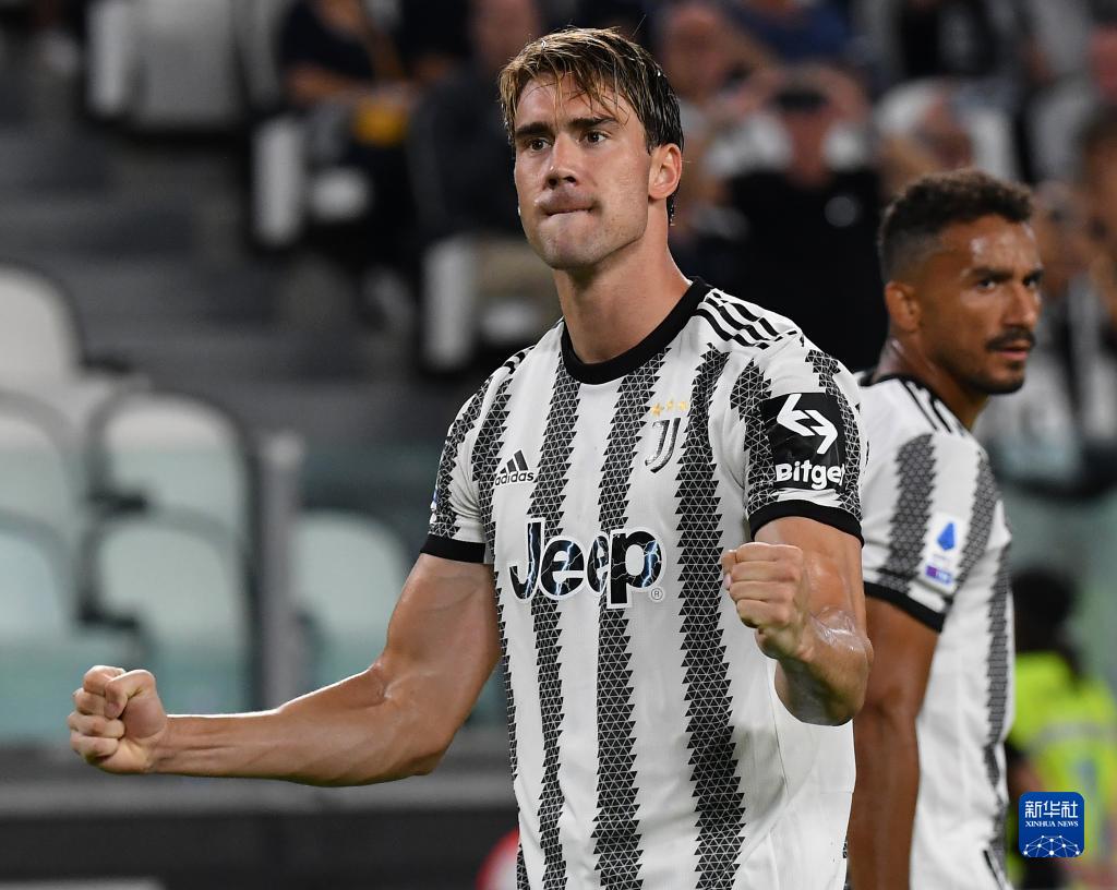 杜兰特关键补篮赢下比赛