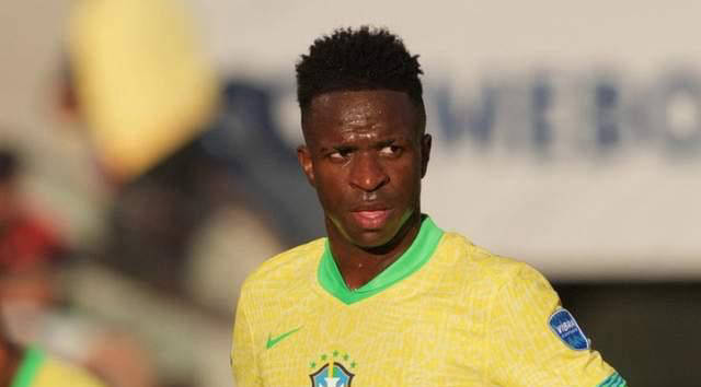 杜篮特关键投篮稳定输出