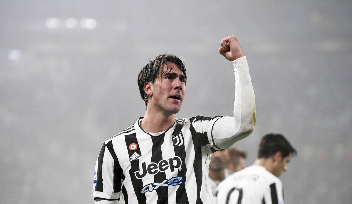 记者：迈阿密国际希望买断从塞尔塔租借来的前锋阿连德