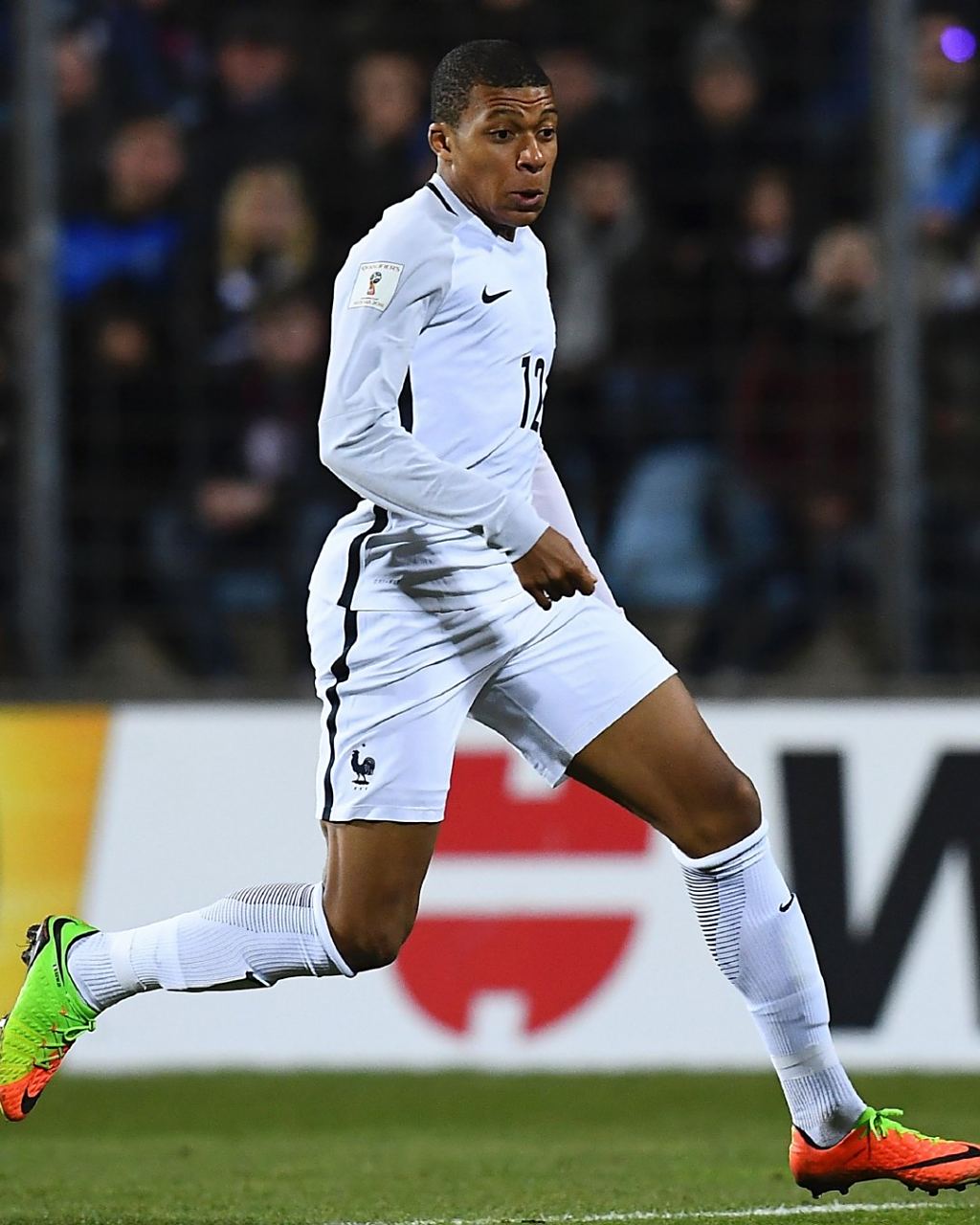 米体：米兰德比的门票收入预计超800万欧，创下新纪录