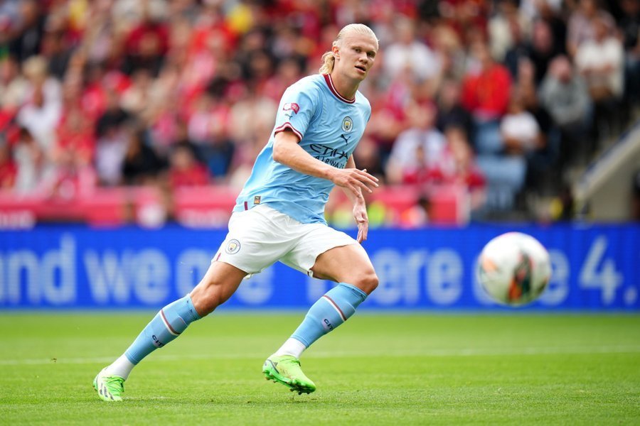 遇求不满：董方卓爆英超派对一夜千女，王楚淇支持C罗言论。